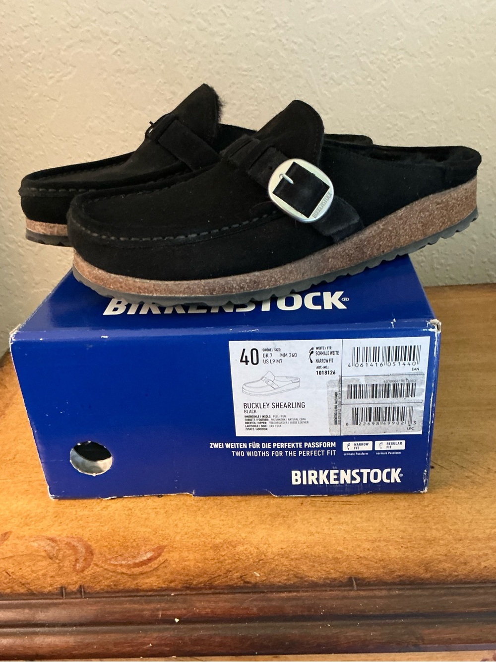Birkenstock Buckley Shearling Lined Black size 9 Narrow (medium) Width